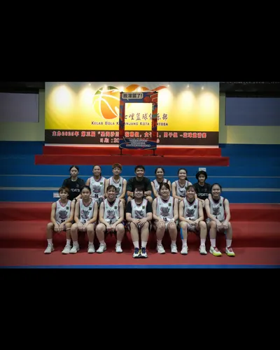 Photoshoot_0036_Layer 2 copy 6